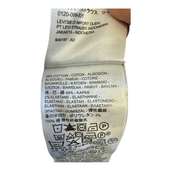 Levi's Gray Floral Daisy Denim  Preppy Boho Shorts Size 12 - Picture 5 of 10